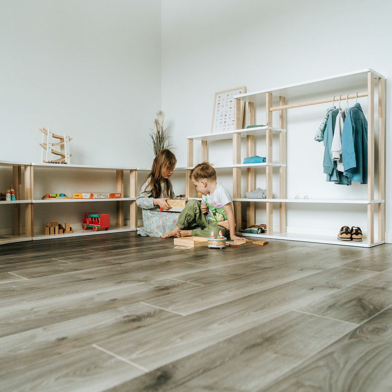 Modular Montessori Shelf Straight - 3 Shelves